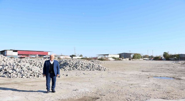 Akdenizde işgal altındaki 15 dönümlük arazi belediyeye kazandırıldı