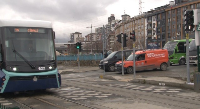 Alibeyköyde 33 kişinin yaralandığı tramvay kazasında sinyalizasyon hatası iddiası