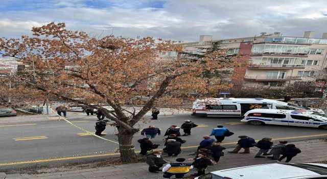 Ankarada eski eşini ağır yaralayarak başında bekleyen şahısın yeni görüntüleri ortaya çıktı