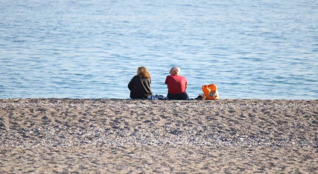 Antalyada Aralık ayı sonunda deniz keyfi