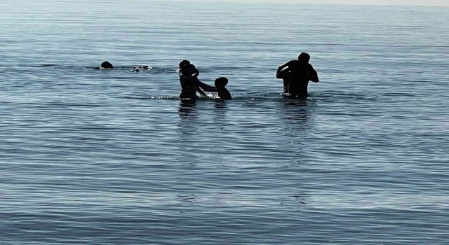 Antalyada aralık ayının ortasında deniz keyfi