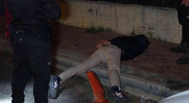 Antalyada polisle çatışan şüpheliler: Biz yere yattık, diğer şüpheli polise ateş etti