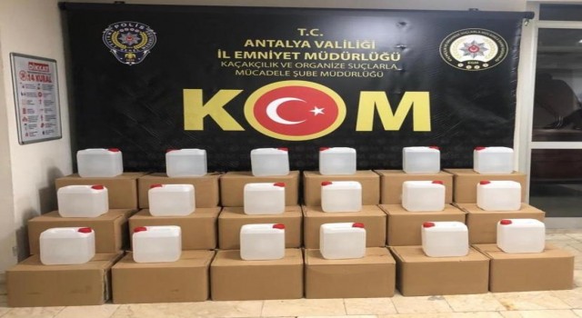 Antalyada polisten yılbaşı öncesi sahte ve kaçak alkol operasyonu