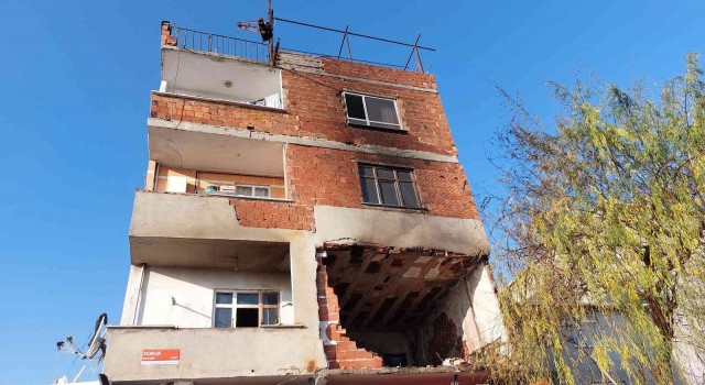 Avcılarda kiracının yakıp kaçtığı evden yeni detaylar ortaya çıktı