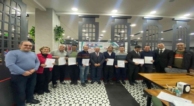 Avrupada staj yapan kalfa, çırak ve eğitim alan öğretmenlere belge verildi