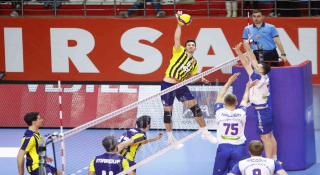 AXA Sigorta Kupa Voley: Fenerbahçe HDI Sigorta: 3 - Hekimoğlu: 1