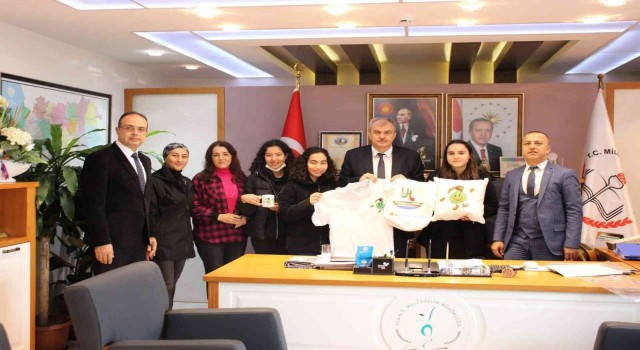 Aydın İl Milli Eğitim Müdürü Okumuş, patent başvuruları kabul edilen okulu ağırladı