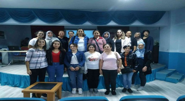 Aydında Aile Okulu Eğitimleri 17 ilçede devam ediyor