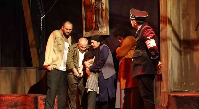 Ayvalık “Sabah Olmadan” büyülendi