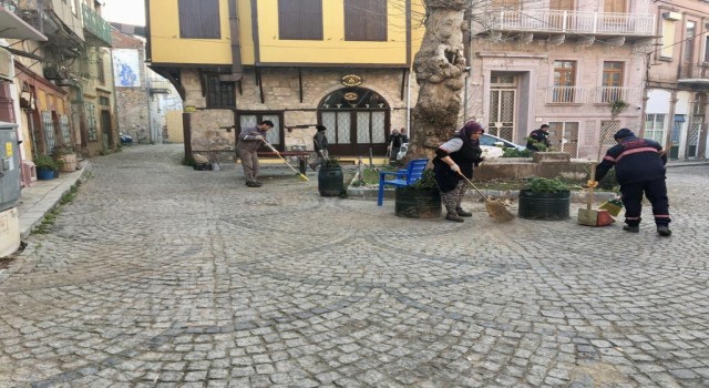Ayvalıkta temizlik seferberliği