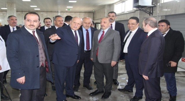 Bakan Bilgin Bayburt Belediyesi Yöresel Ürünler Ve Turşu Fabrikasını gezdi