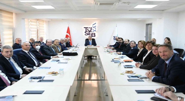Bakan Koca, İstanbulda ilaç sektörü temsilcileriyle buluştu