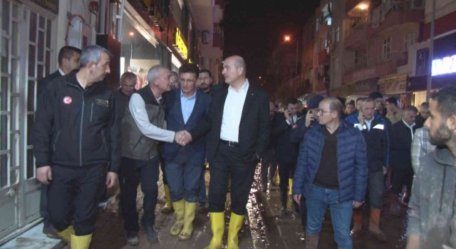 Bakan Soyludan sel mağduru esnaflara ziyaret