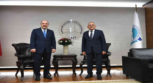 Bakan Varank, Başkan Büyükkılıçı ziyaret etti