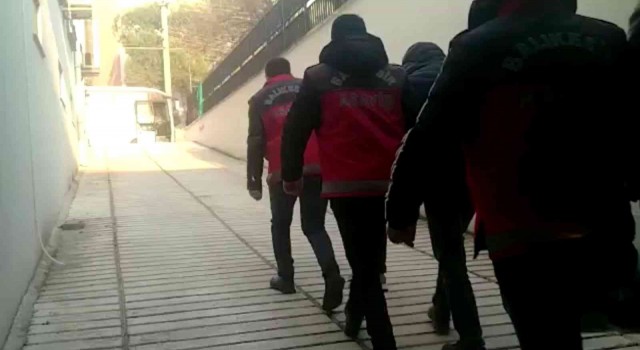 Balıkesir merkezli 4 ildeki dolandırıcılık soruşturmasında 23 tutuklama