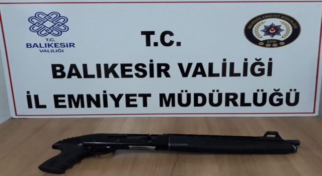 Balıkesirde 46 aranan şahıstan 25i tutuklandı