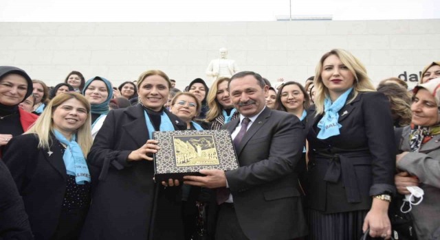 Balıkesirli KAÇEPli bayanlar Ankarada