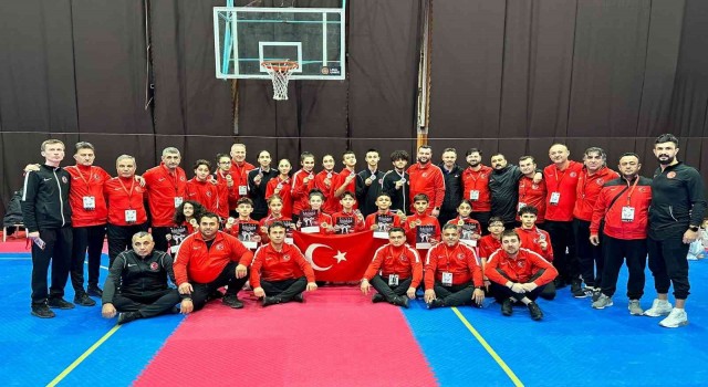 Balkan Tekvando Şampiyonasında millilerden madalya yağmuru