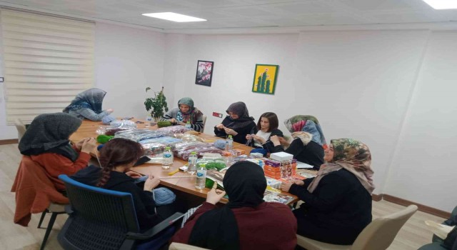 Barınmanın ötesinde her türlü sosyal aktivite yapıyorlar
