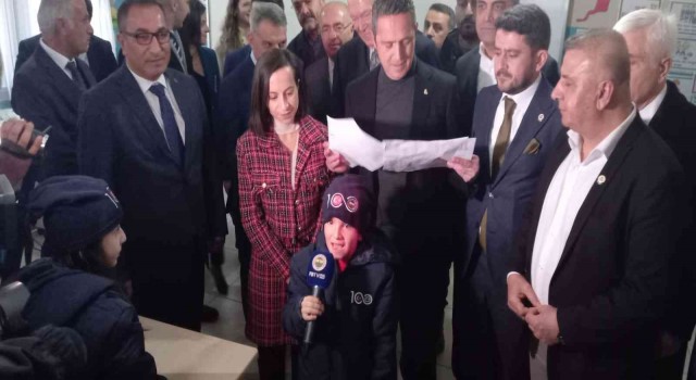 Başkan Ali Koç, Tuncelide çocuklarla bir araya geldi