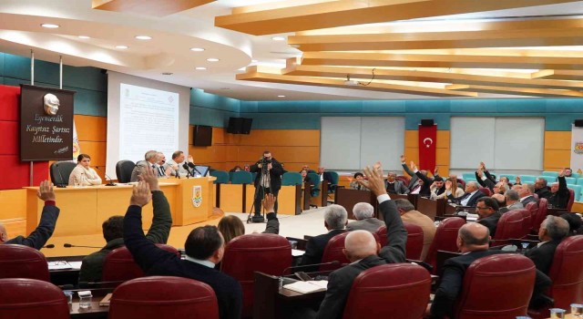 Başkan Bozdoğan: Tarsusun geleceği için herkesin elini taşın altına koyması gerek
