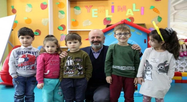 Başkan Çolakbayrakdar: “Geleceğimizin teminatı çocuklarımız için çalışıyoruz”