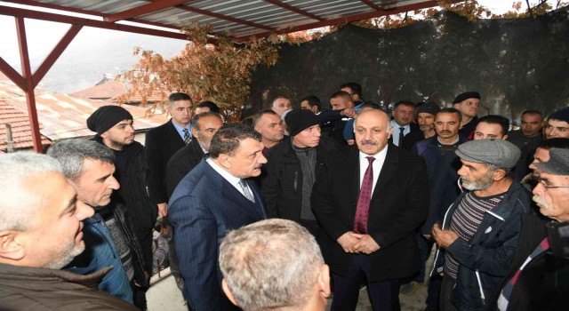 Başkan Gürkan, Elmalıda vatandaşlarla bir araya geldi