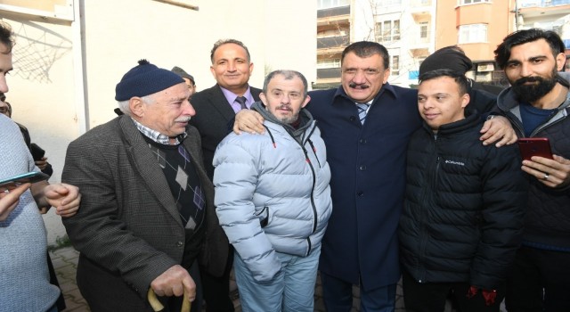 Başkan Gürkandan engellilere özel önem