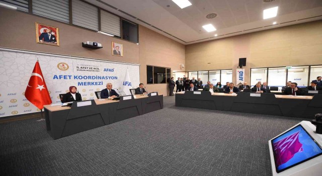 Başkan Vidinlioğlu: “Taşkınların önlenmesi için dere yataklarının temizliği çok önemli”