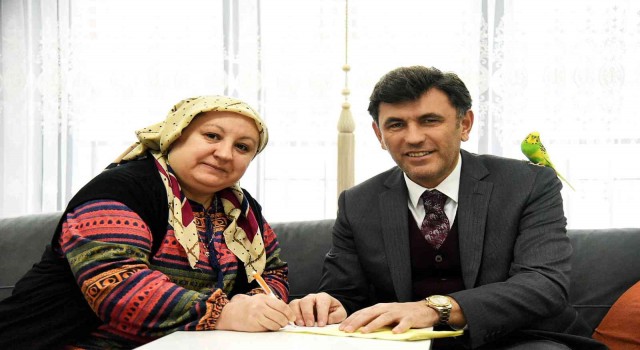 Başkan Zihni Çalışkan hane ziyaretlerini sürdürüyor