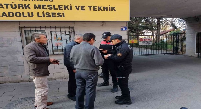 Başkentte polisten okul çevrelerinde sıkı denetim
