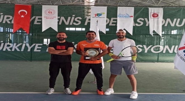 Batmanın 2 takımı tenis Türkiye finalinde yarışacak