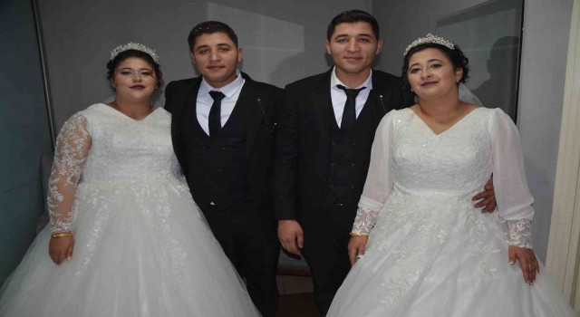 Beraber geldikleri dünyada, beraber dünya evine girdiler