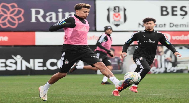 Beşiktaş kondisyon ve taktik çalıştı