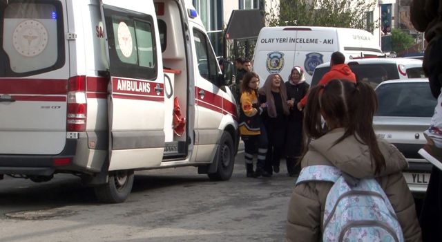 Beylikdüzü'nde acı olay: Genç sevgililer kafa kafaya verip tek kurşunla intihar etti