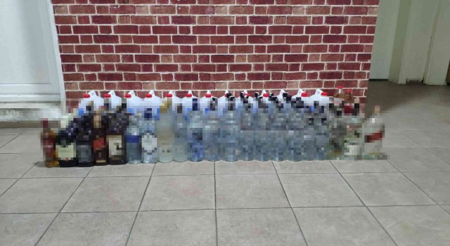 Beyoğlunda sahte alkol operasyonu: 65 litre etil alkol ele geçirildi