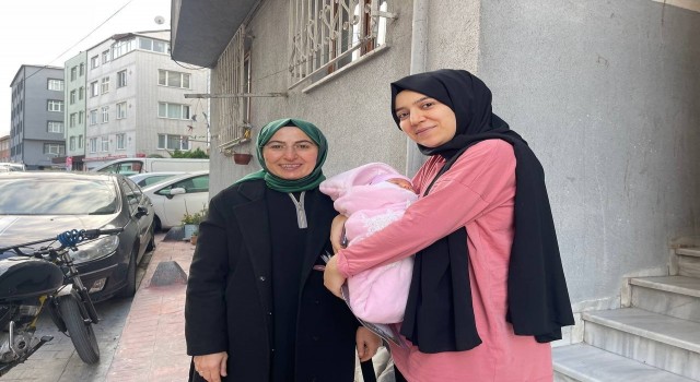 Beyoğlunda yeni doğan 5 bin 546 bebeğe “Hoş Geldin” ziyareti