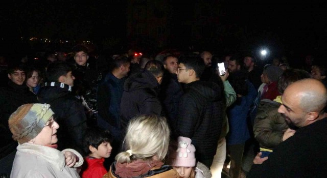Bin 700 TLlik aidat iddiası siteyi karıştırdı