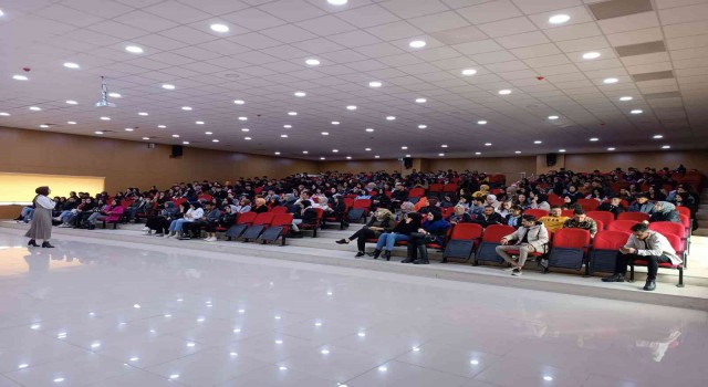 Bingölde öğrencilere “Evlilik Öncesi Eğitim” semineri verildi