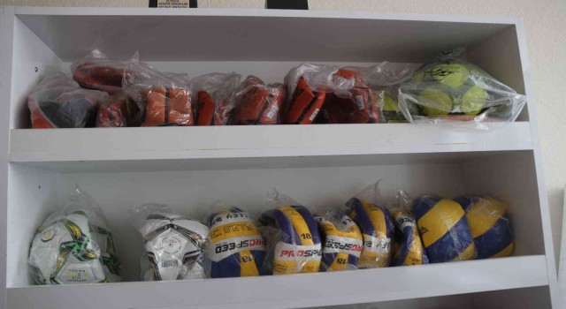 Bitlisli futbolcudan vefa örneği