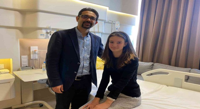 Böbreğinden 9 santimetre çapında kitle çıktı