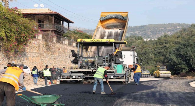 Bodrum yollarında asfalt çalışması