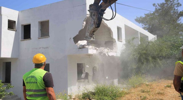 Bodrumda 1 yılda 210 kaçak yapı yıkıldı, 1650 yapı mühürlendi