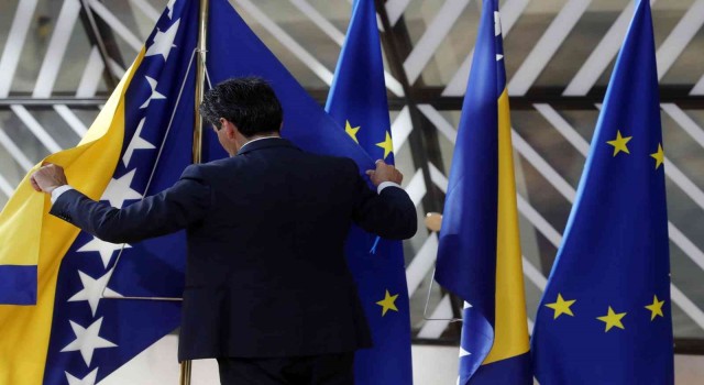 Bosna Hersek ABye adaylık statüsü kazandı