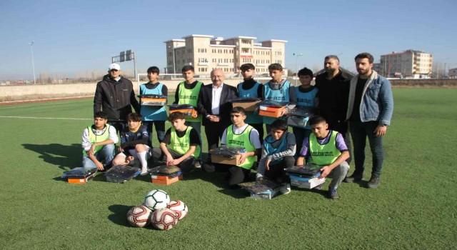 Bulanık Bilicanspora malzeme desteği