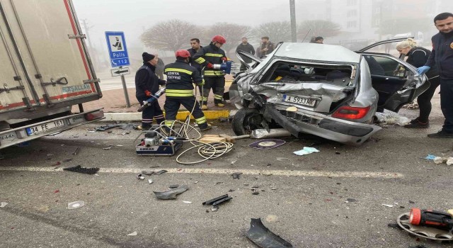 Bulgaristandan ilik nakli için Konyaya giden aile kaza yaptı: 3 yaralı