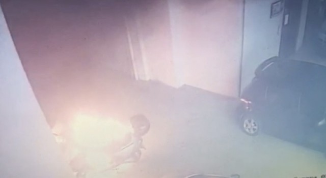 Bursada 5 motosiklet alevlere teslim oldu, o anlar kameraya yansıdı