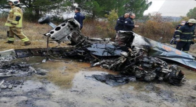 Bursa'nın Osmangazi İlçesi'nde eğitim uçağı düştü: 2 ölü