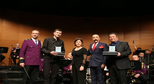 Bursada Özbek melodileri