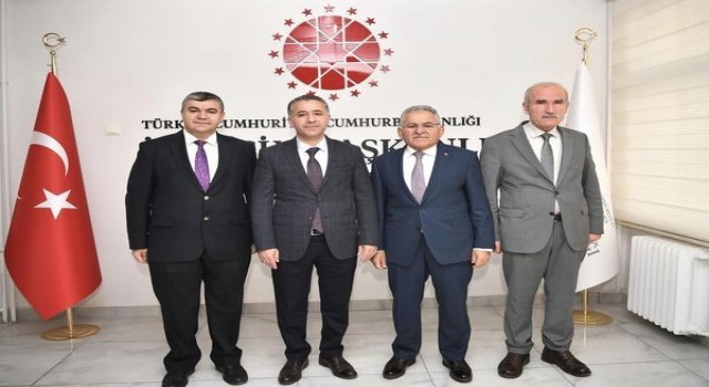 Büyükkılıçtan Cumhurbaşkanlığı İletişim Başkanlığı Kayseri Bölge Müdürlüğüne ziyaret